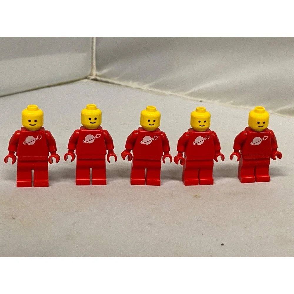 Space LEGO Classic Space 5x Minifigures Various Accessories Vintage